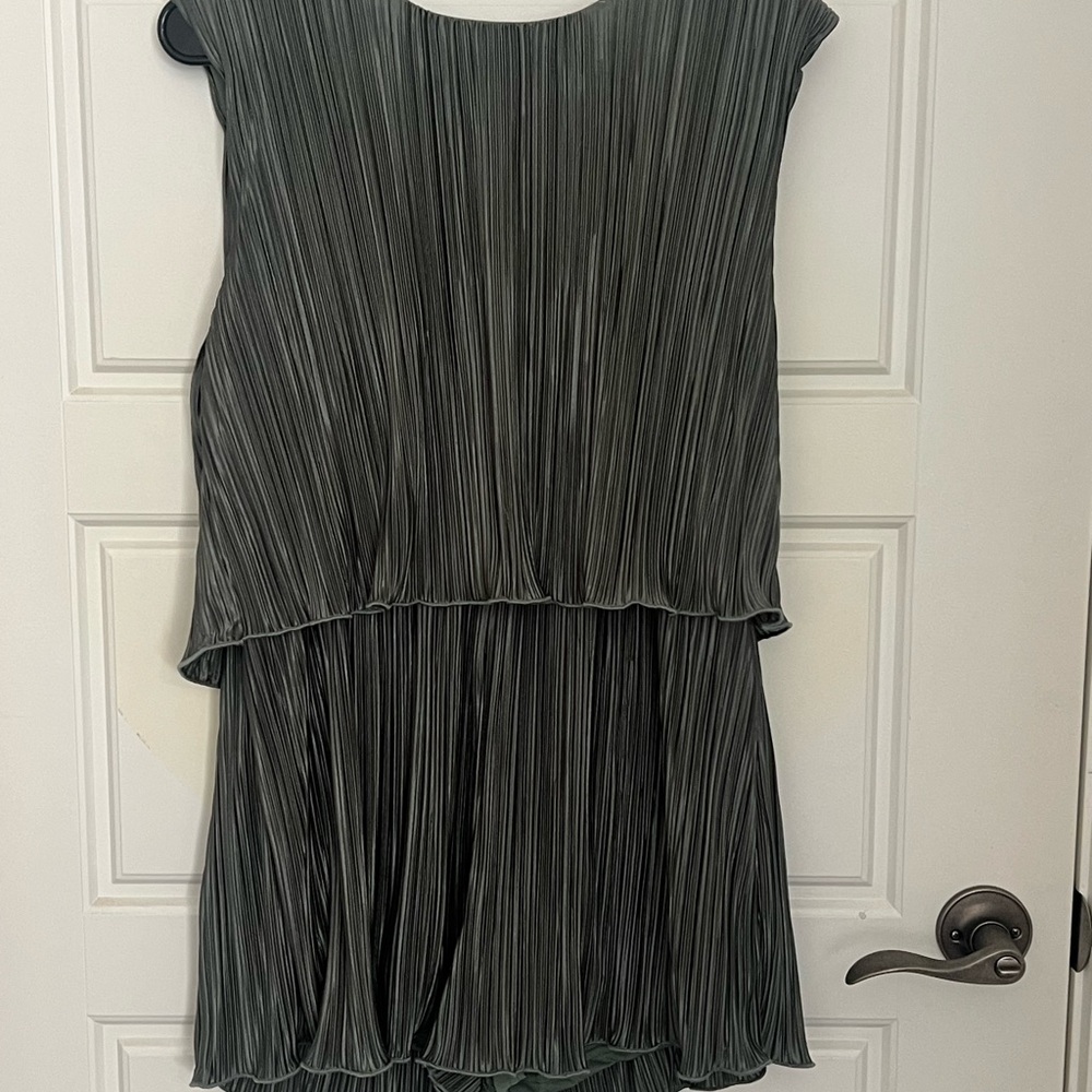 Elegant Pleated Sleeveless Romper